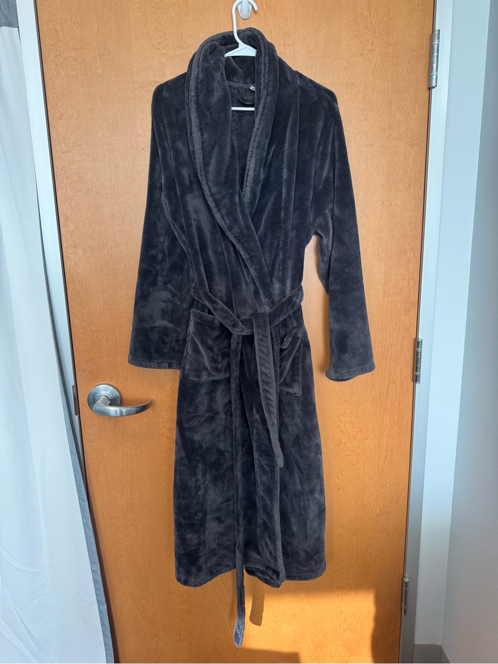 Nordstrom Plush Dark Gray Shawl-Collar Bath Robe